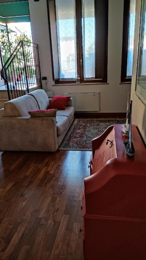 شقة Casa Elisabetta بسكييرا ديل غاردا المظهر الخارجي الصورة