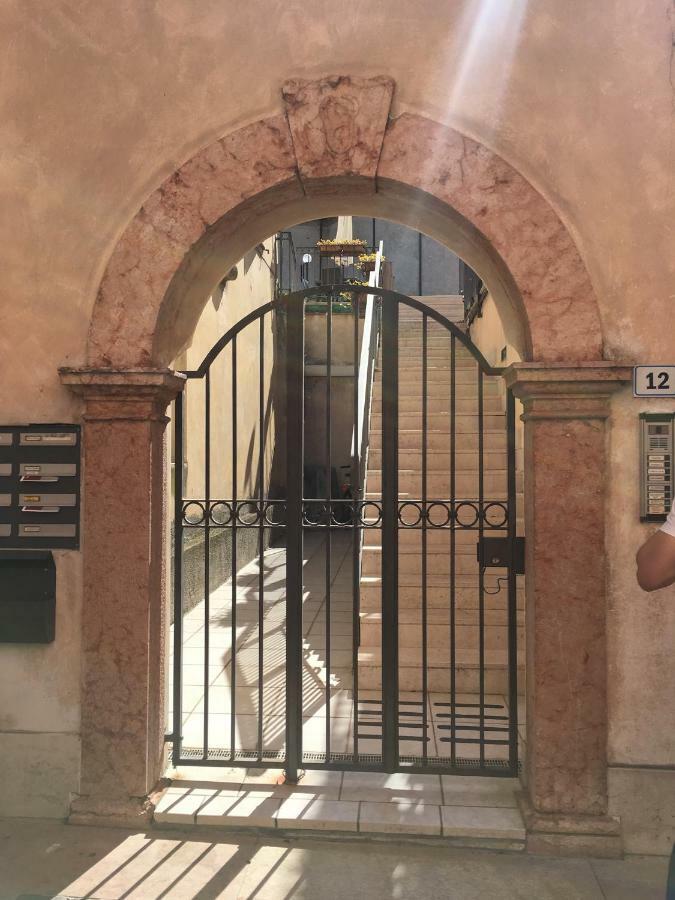 شقة Casa Elisabetta بسكييرا ديل غاردا المظهر الخارجي الصورة